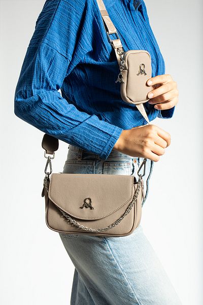 YOGII Чанта за през рамо Solin Model от естествена кожа, мини портфейл с верижка, много джобове, VIP