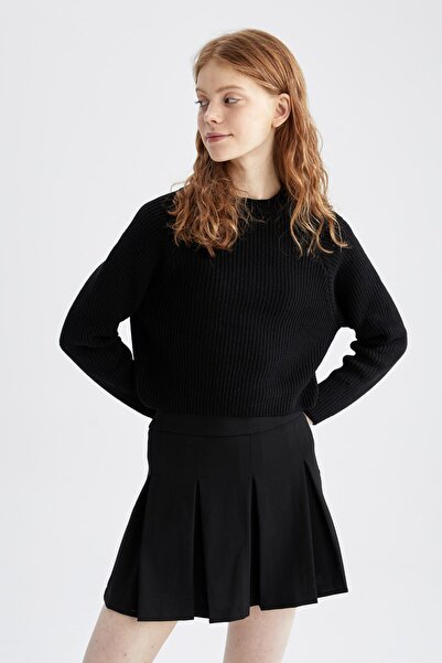 DeFacto Men's Cool Relax Fit Crop Knitwear Sweater St1120