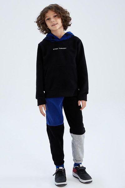DeFacto Boy's Hooded Kangaroo Pocket Fleece Sweatshirt Y1665a622wn
