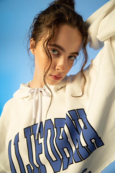 DeFacto Hanorac cu mânecă lungă cu glugă cu imprimeu