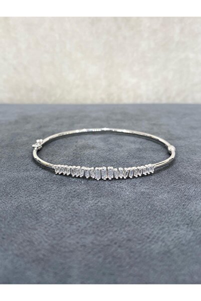 ARSLANTAŞ SARRAF 14 Ayar Beyaz Altın Baget Taşlı Kelepçe Bilezik