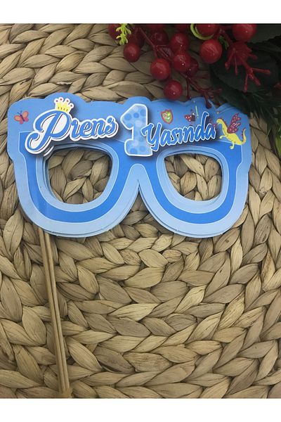 Deniz Party Store PRINCE IS 1 YEAR OLD... Themed Glasses shaped Speech Bubble 5 pieces