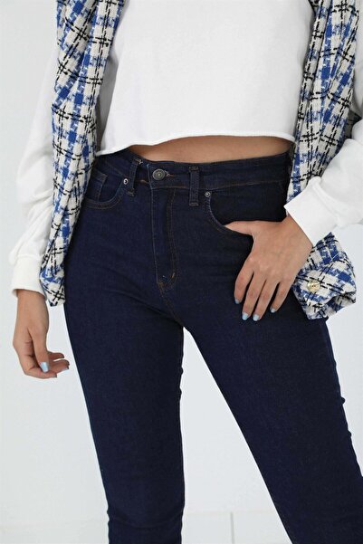 ButikDina Світло-сині джинси з вузькими штанинами та еластичною талією