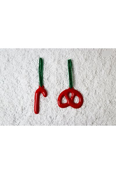 Beige & Stone Christmas Tree Ornament Red Ceramic Pretzel Bagel-Cane 2-Piece Pine Tree Ornament