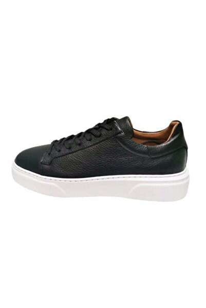 King Shoes حذاء رياضي أسود بنعل أبيض