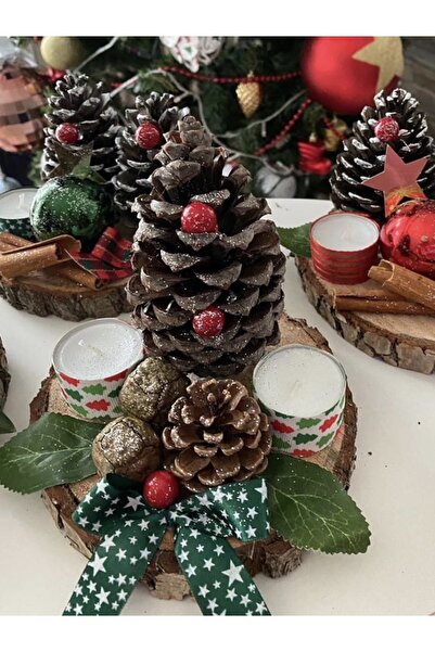 Minimalhomedesign Χριστουγεννιάτικο στολίδι Πρωτοχρονιάς 15 εκ. - Πρωτοχρονιάτικο διακοσμητικό με κουκουνάρια και 2 κεριά