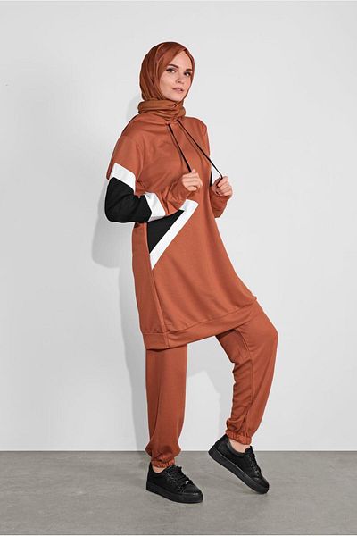 TRENDTESETTÜR 0536 Μοντέλο Φούτερ με κουκούλα και παντελόνι 2 τεμαχίων
