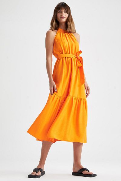 DeFacto Sommer-Midikleid in Leinenoptik mit Neckholder und Gürtel U7045az22sm