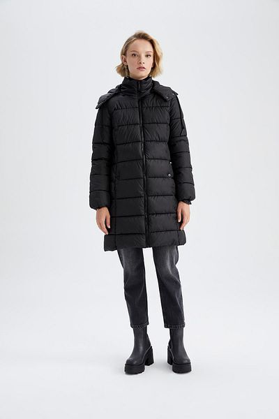 DeFacto Wärmeisolierte, wasserdichte Pufferjacke mit Kapuze