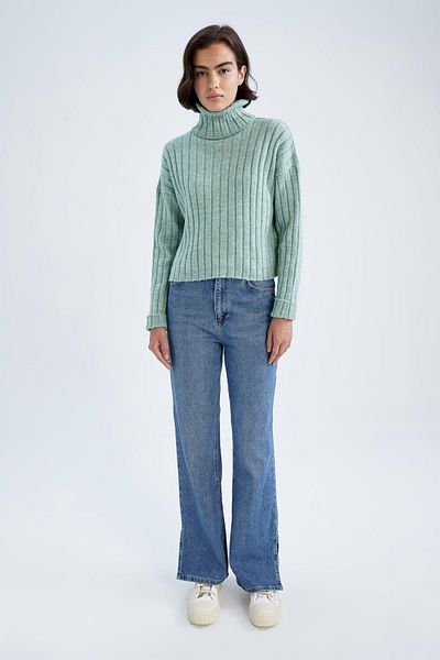 DeFacto Oversize Fit Oversize Fit Extra Soft Crop Sweater