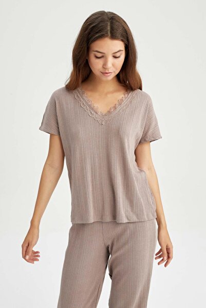 DeFacto Fall In Love Regular Fit V-Neck Short Sleeve Pajama Top