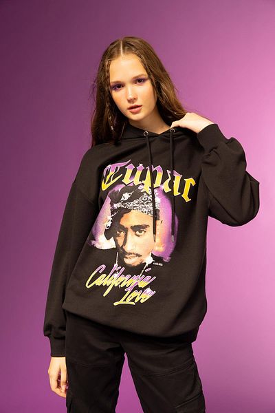 DeFacto Coool Tupac Oversize Fit Hooded Sweatshirt Y6851az22wn