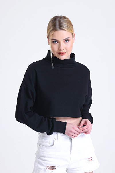 muub's Cool Stand Collar 3 Thread Long Sleeve Crop Sweat