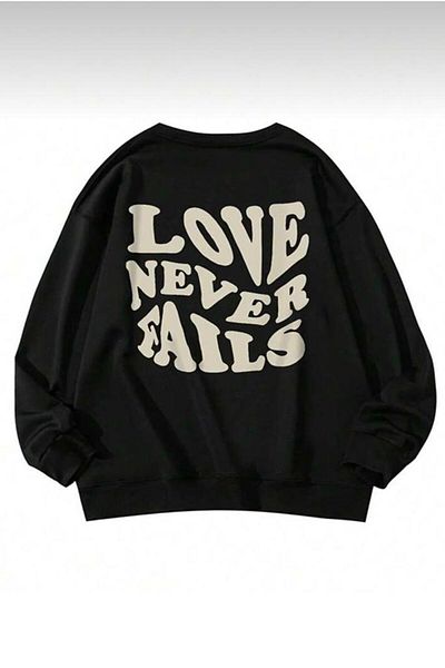 My Blog Women's Black Love Never Fails Printed Oversize Sweatshirt