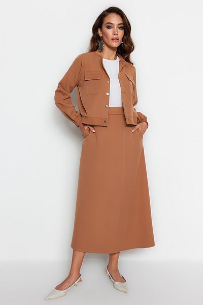 Trendyol Modest Σετ μπουφάν με τσέπες Camel Bomber-Φούστα από ύφασμα πάνω και κάτω μέρος TCTAW24US00078