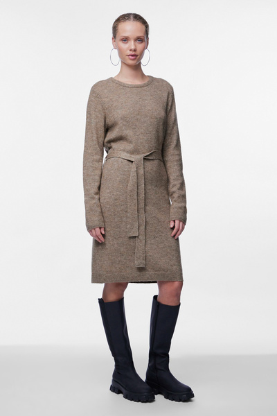 PIECES Pcjulıana Ls Pletené šaty do O-Neck Noos Bc