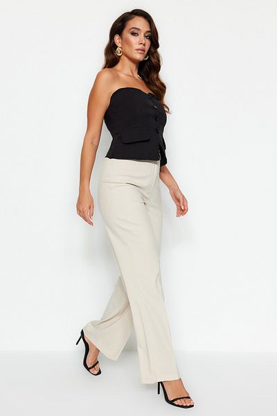 Trendyol Collection Beigefarbene gewebte Hose mit hoher Taille und weitem Bein – TWOSS23PL00314