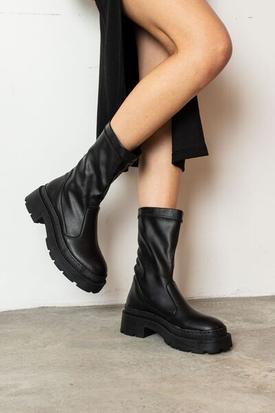 Shakrak Janet Black Short Stretch Boots