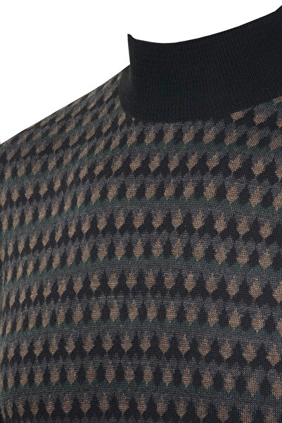 Çizgi Triko Чоловічий светр з напіврибальським коміром, візерунком на рукавах і талії, еластичною стрічкою, класичний крій