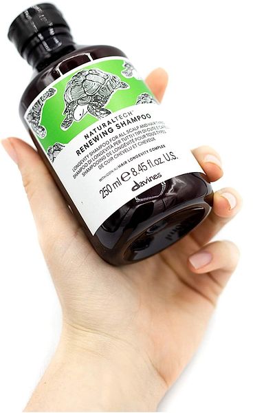 Davines Renewing Anti-Aging Shampoo - 250ml BSecrets.Y211