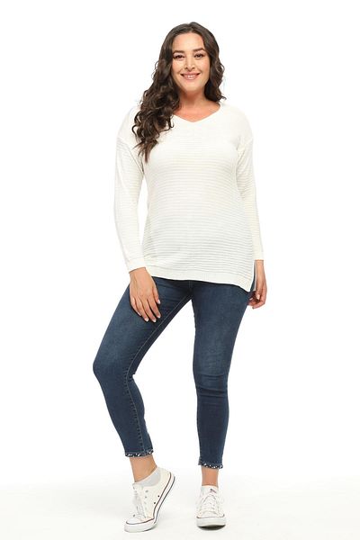 Ebsumu Women's Plus Size Self-Patterned V-Neck White Knitwear