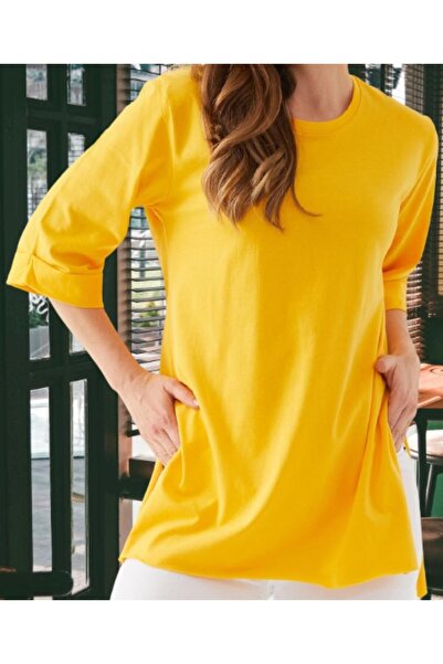 Oversize yırtmaçlı t-shirt