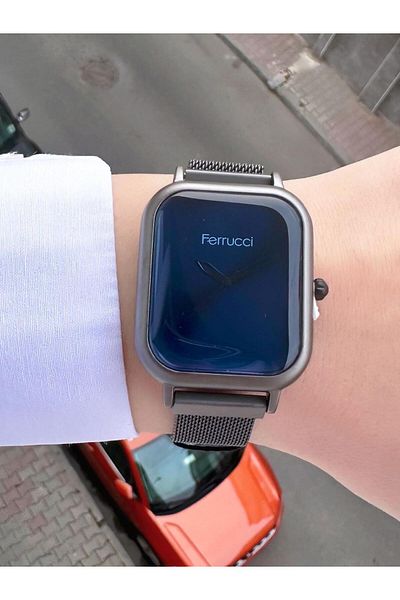 Ferrucci Women's Navy Blue Anthracite Curved Glass Wristwatch - Numeral-Free Dial, Metal Cord