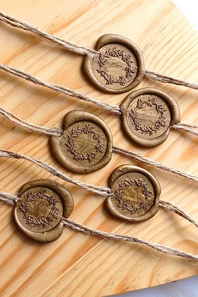 Dekorden Ready-made seal with wicker string - 25 pieces - Antique Gold
