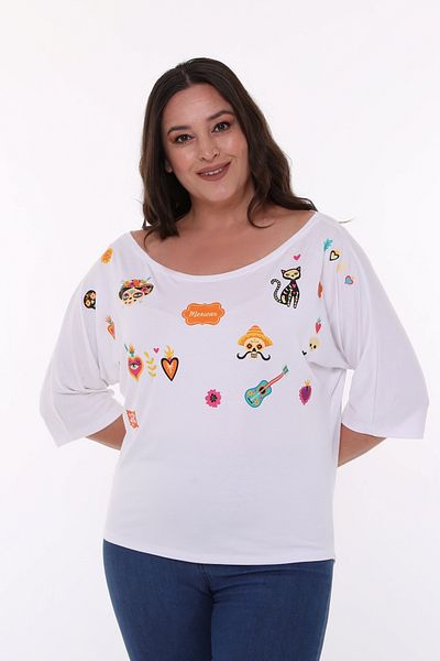 Curvy Trend Plus Size Mexican Printed Wide Round Neck Long Back Bat Blouse