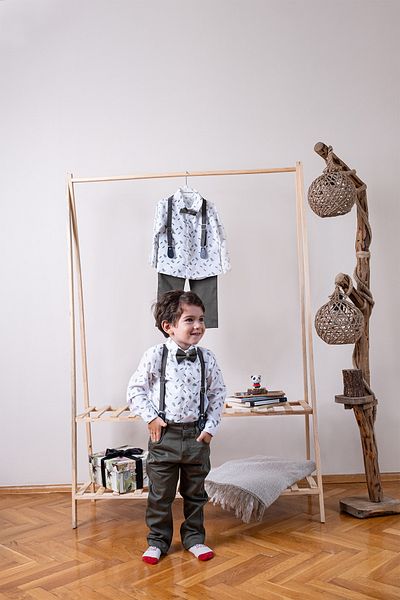 LULU Kids Boy's Suit with Bow Tie and Slopet "leaf" Model