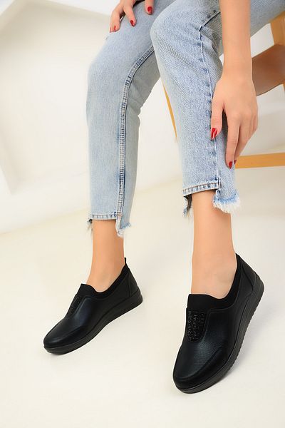 SOHO Women's Black Sneakers 18520