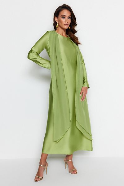 Trendyol Modest Grünes Flight Flight Satin Abendkleid TCTAW24DB00008