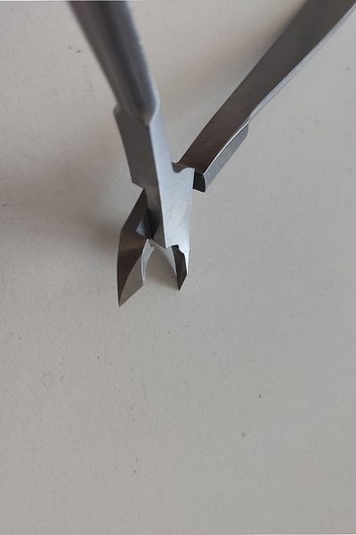 Cesa Pedicure Manicure Meat Tongs Stainless Steel 5 mm