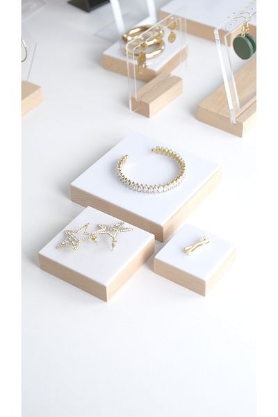 Kpleksi Wooden Plexiglass 3 Pieces Block Showcase Jewelry Object Fair Presentation Stand