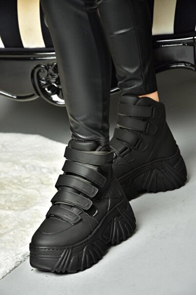 Fox Shoes R973715109 Schwarze Damen-Sportschuhe mit Keilsohle