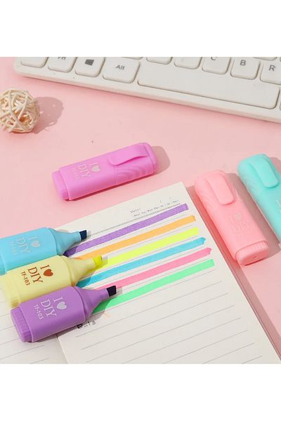 Şehir Online Mağazacılık Mini Highlighter Pen Set with I Love DIY Motto in Its Own Special Bag (There are 6 Products in 1 Package)