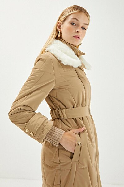Zühre Puffer Coat with Fur Collar and Belt Detail 12764 Beige 42