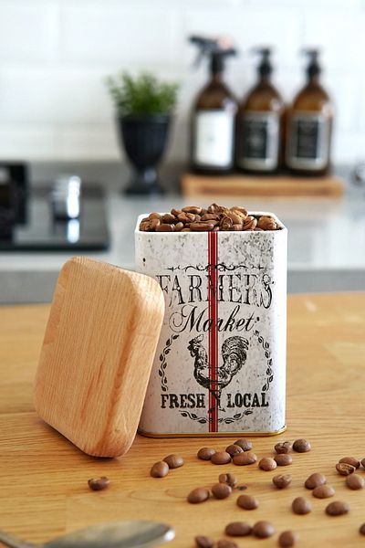 EVLE Er216-6o Country Farmers Patterned Square Metal Storage Container with Wooden Lid 8x8 Cm