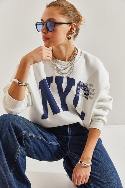 Bianco Lucci Women's Three Thread Raised Printed Oversize Sweatshirt