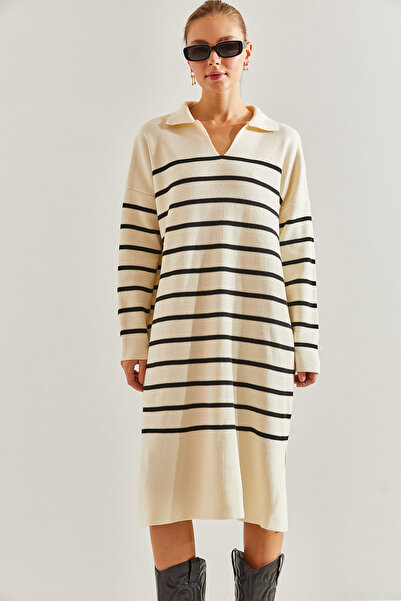 Bianco Lucci Női V-nyakú, oldalt hasított csíkos kötöttáru ruha