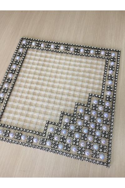 Papatyam 6 Pieces Beaded Pulley Bedroom Set - Square Napkin Lace