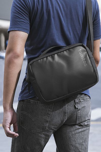 Tomtoc Explorer H02 11 Inch Black Organizer Accessory Handheld iPad Bag - T20s1d1