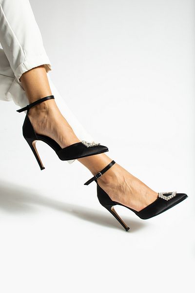 La Limar Pantofi cu toc de damă Limar Black Satin 10,5 Stiletto cu vârf ascuțit cu detaliu de piatră