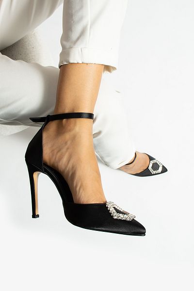 La Limar Pantofi cu toc de damă Limar Black Satin 10,5 Stiletto cu vârf ascuțit cu detaliu de piatră