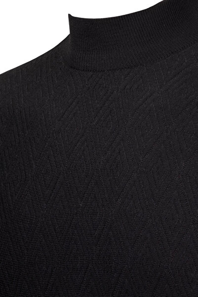 Çizgi Triko Чоловічий чорний светр з напівкомірцем, рукавами та поясом на резинці, класичний крій, візерункове плетіння