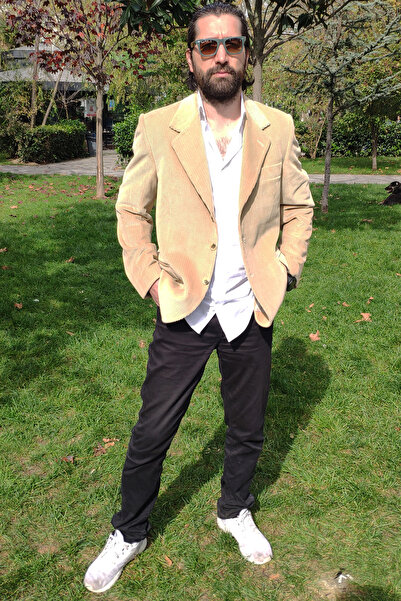 for example Yün Ve Pamuk İtalyan Kumaş Özel Üretim Rahat Kesim Muazzam Kalite Her Renk Kadife Erkek Ceket