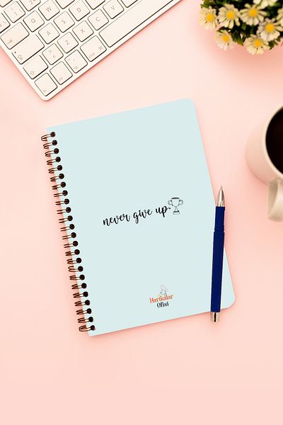 Harikalar Ofisi Never Give Up Themed 14*19 Lined Notebook