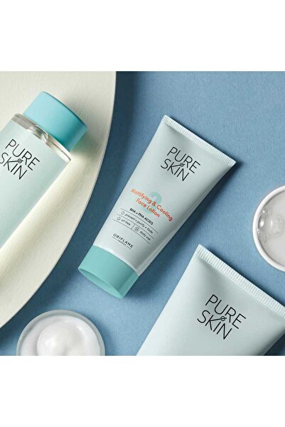 Oriflame لوشن الوجه ذو التركيبة الخفيفة والخالية من الزيوت من بيور سكين للمسا...