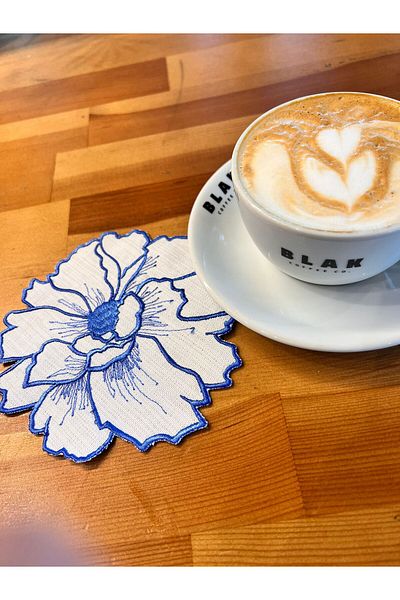 Nakışkonsept Flower Motif Cocktail Napkin Set of 4