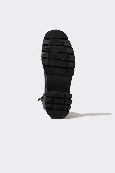 DeFacto Γυναικείες μπότες από συνθετικό δέρμα με ψηλή σόλα με κορδόνια και φερμουάρ B5760ax23au